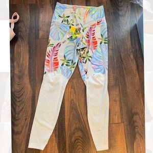 Nike leggings with mesh